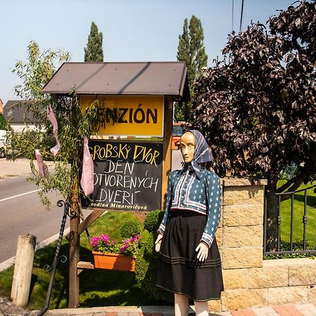 Penzion Grobsky Dvor Slovensky Grob Екстер'єр фото